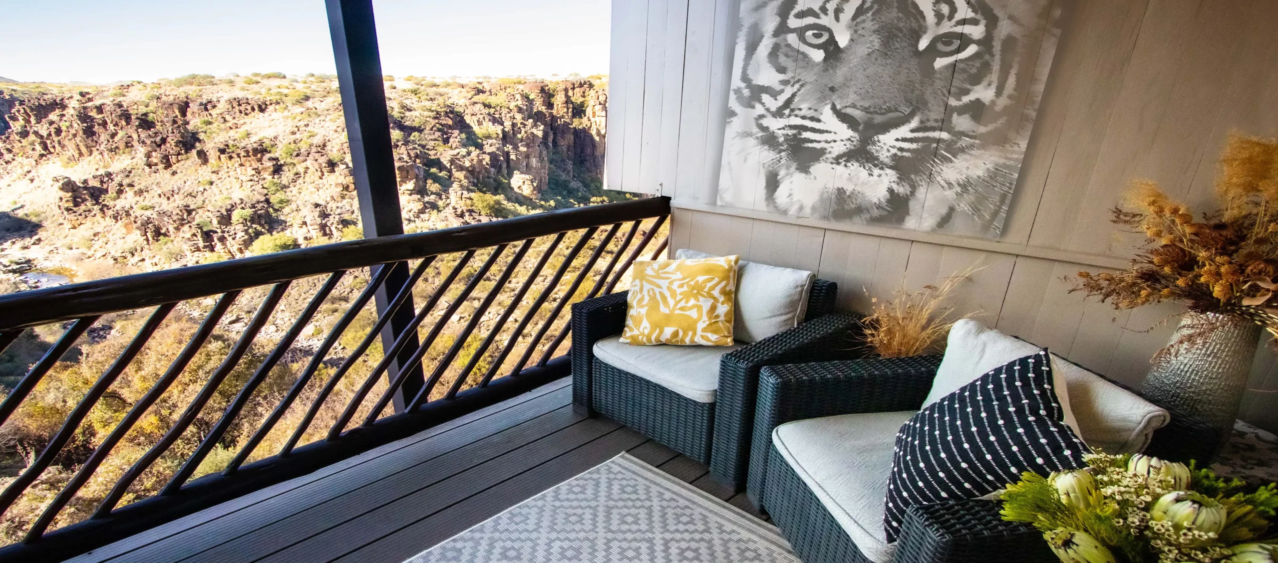 Kishindo - Accommodation Balcony with a view
