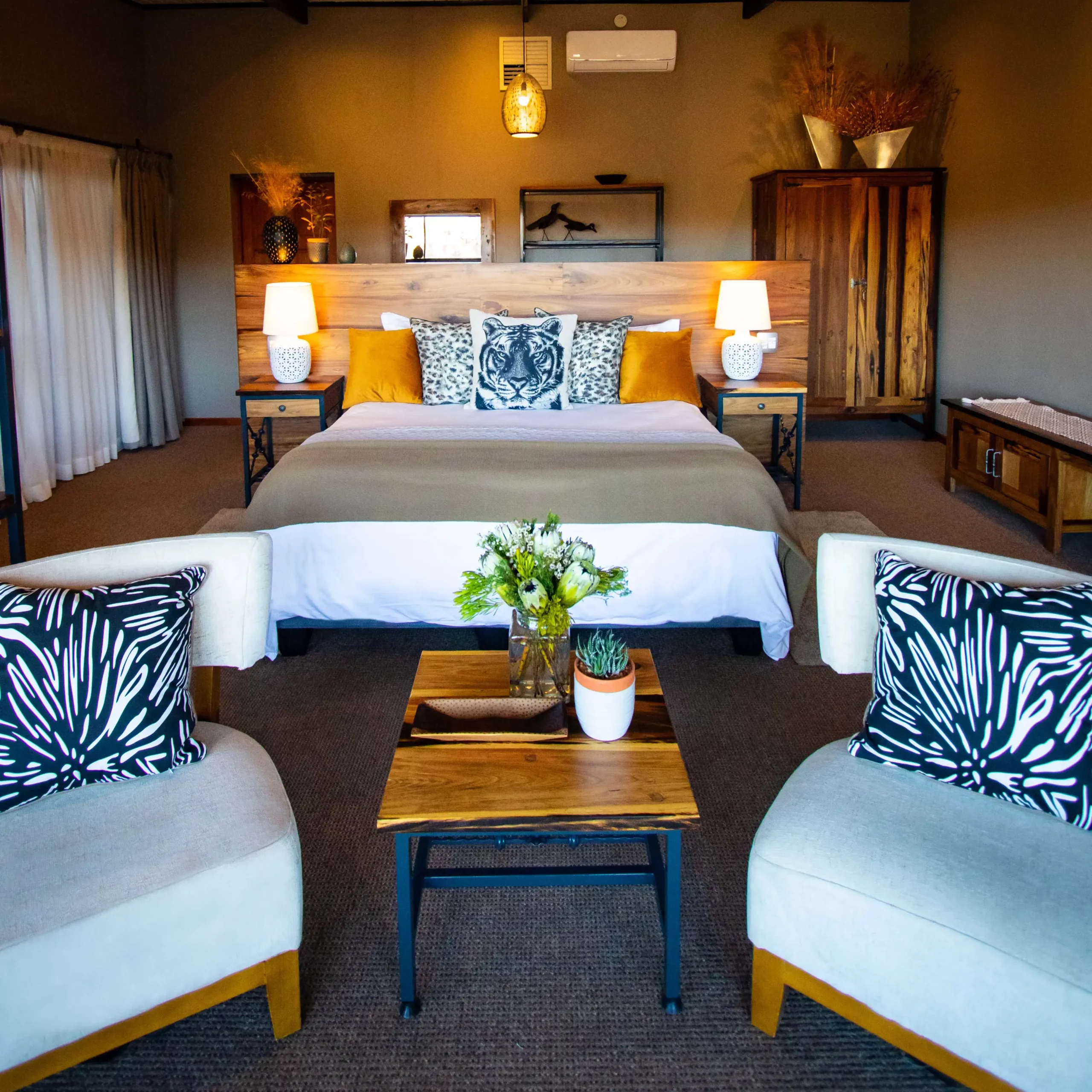 Kishindo - Accommodation Bedroom