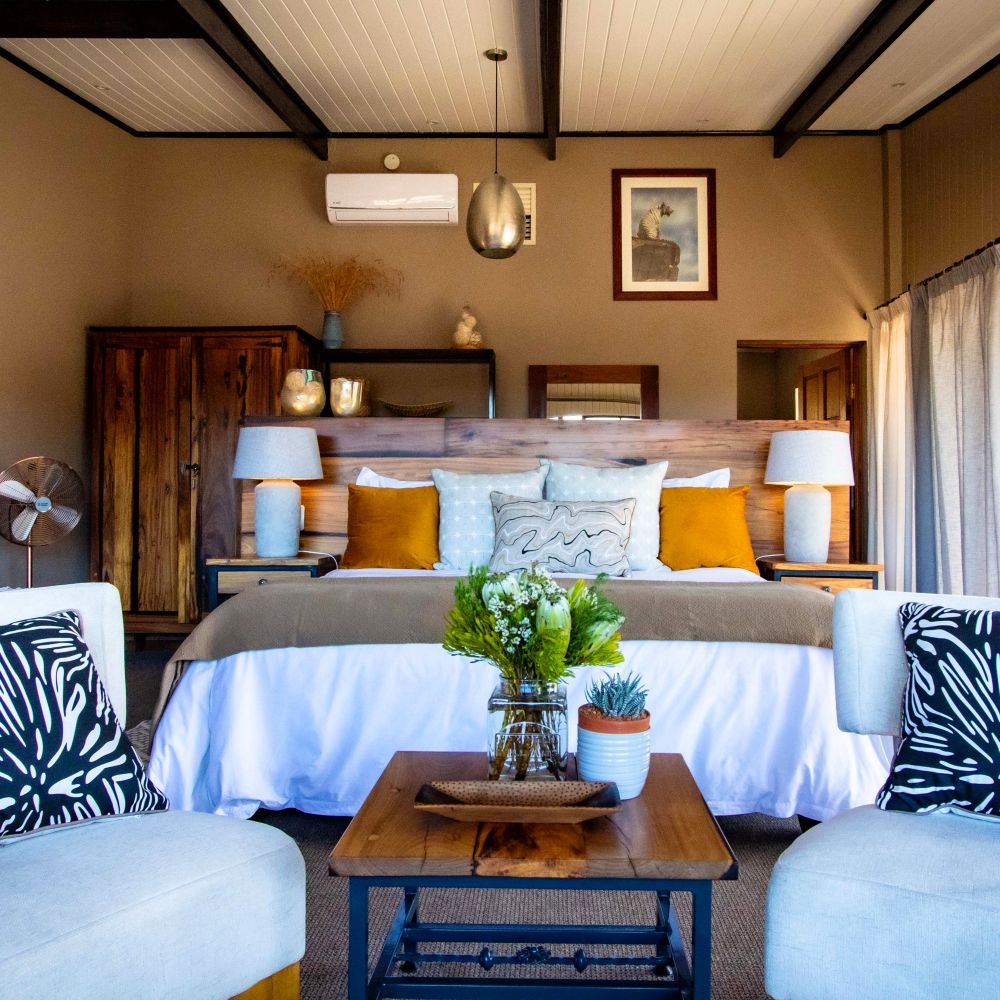 Suites & Spaces
